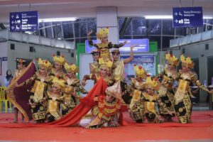 Sanggar Seni Santhi Budaya Mengantarkan Pengalaman Budaya Bali ke Mancanegara