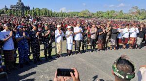 Belasan Ribu Pecalang Siap Jaga Bali Secara Sekala Niskala, Gubernur Koster Pimpin Gelar Agung di Renon, Serukan Bali harus Aman