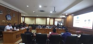 Komisi II Dewan Perwakilan Rakyat Daerah (DPRD) Kabupaten Badung menggelar Rapat Kerja (Raker) dengan empat Organisasi Perangkat Daerah (OPD) strategis