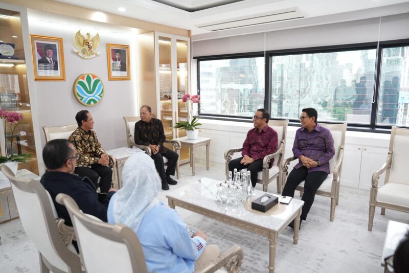 Bupati Badung Koordinasi Penanganan Sampah Dengan Menteri Lingkungan Hidup