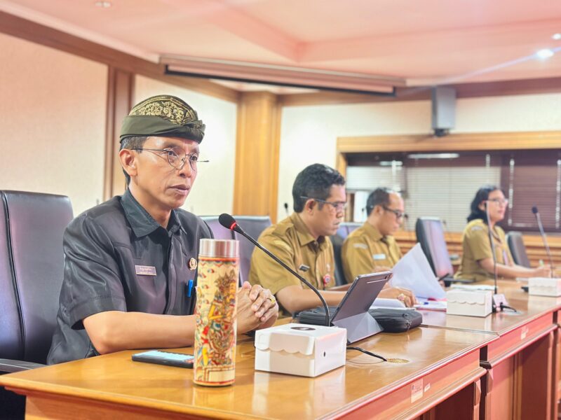 Disbud Badung akan melakukan klarifikasi dan verifikasi faktual atas dugaan keterlibatan Undagi Luar Badung dalam pembuatan Ogoh Ogoh .