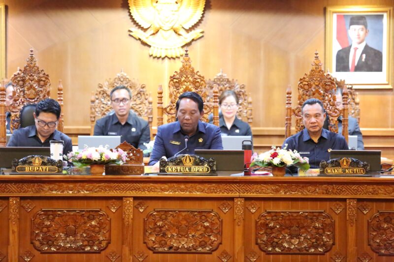 Anom Gumanti Buka Rapat Paripurna Masa Persidangan ke 2 DPRD Badung Tahun 2025 – 2026, soroti infrastruktur dan kemacetan