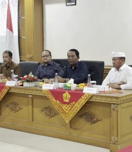 Genjot PSBS di Kuta, Wabup dan Ketua DPRD Pimpin Percepatan Penanganan Sampah