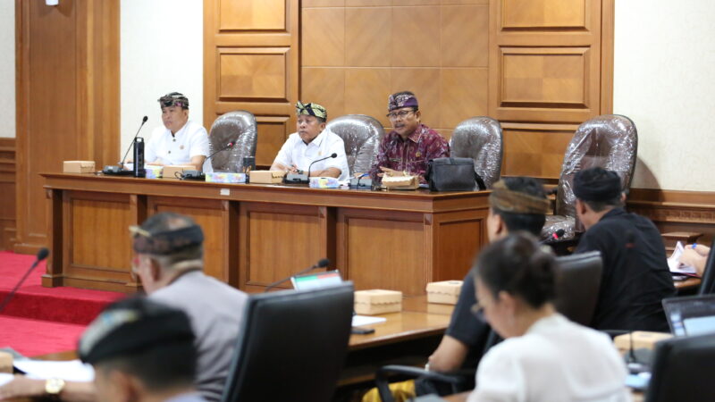 “Komisi II DPRD Badung Gelar Rapat Kerja, Bahas LKPJ Bupati Badung 2025 dan Evaluasi Kinerja OPD”