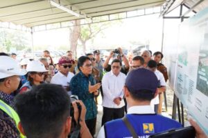 Wagub Giri Prasta Dampingi Kepala Staf Kepresidenan RI Tinjau Pembangunan Sekolah Rakyat di Karangasem