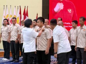 Giri Prasta Lantik Pengurus KONI Jembrana, Targetkan Reformasi Pembinaan Atlet dan Venue Olahraga Bali