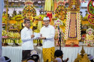 Karya Nyawa Wedana Utama Di Ungasan, Bupati Badung Apresiasi Semangat Ngayah