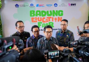 Bupati Adi Arnawa Luncurkan Beasiswa ‘Nak Badung’ di BEF 2026