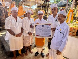 Bupati Adi Arnawa Upasaksi Puncak Karya Di Desa Adat Kelan