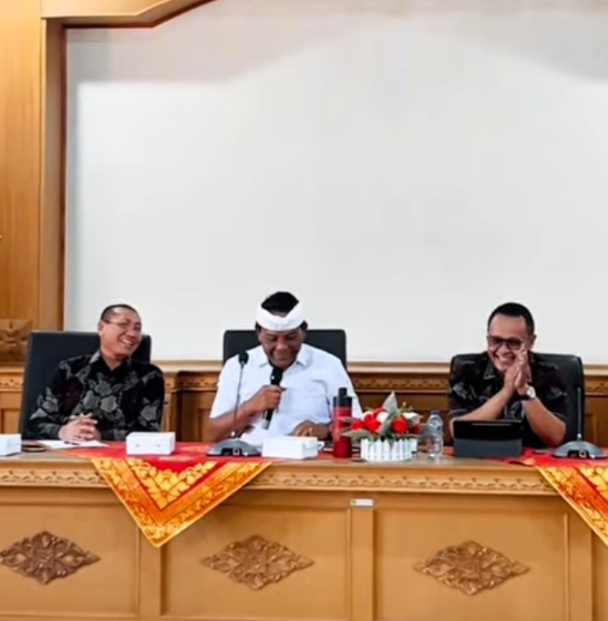 Ketua DPRD Badung Hadiri Sosialisasi Pembangunan Drainase Pengendalian Banjir Jalan Basangkasa–Sunset Road.