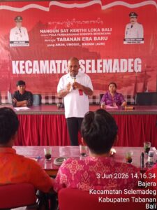 Operator Desa Garda Terdepan Publikasi Pembangunan di Tabanan
