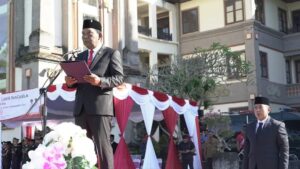 KETUA DPRD BADUNG BACAKAN TEKS PANCASILA DALAM APEL PERINGATAN HARI KELAHIRAN PANCASILA