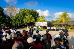 Made Wijaya Hadiri Aksi Korve dan Peringatan Hari Lingkungan Hidup Sedunia di Pantai Samuh Benoa.