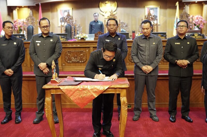 Bupati Bersama Dprd Badung Sahkan Ranperda Pertanggungjawaban Apbd 2025