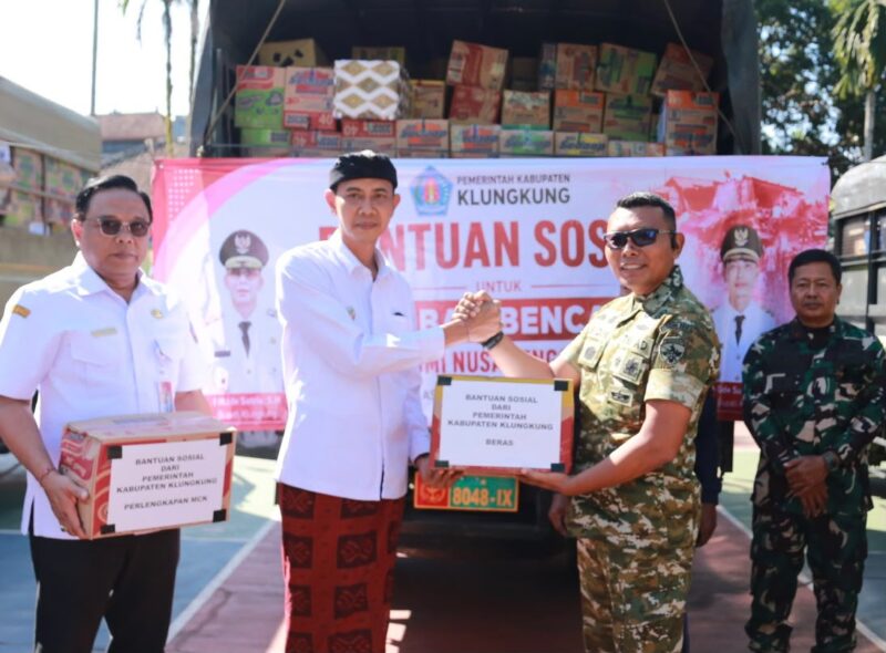 Wujud Solidaritas Kemanusiaan, Pemkab Klungkung Salurkan Bantuan Logistik Bagi Korban Bencana Gempa Bumi Nusa Tenggara Timur 