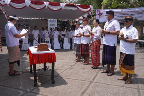 Lantik 21 Pejabat di SMAN 2 Negara, Bupati Jembrana ingatkan kerja keras dan keteladanan