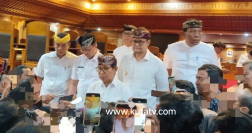 Komit Jaga Belanja Infrastruktur Bupati Adi Arnawa Sampaikan Raperda Perubahan APBD 2026 Komit Jaga Belanja Infrastruktur