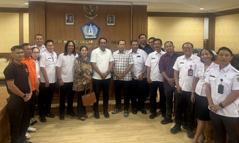 Ketua DPRD Badung Pimpin Rapat Penyusunan Pengurus FPRB Periode 2026–2030.