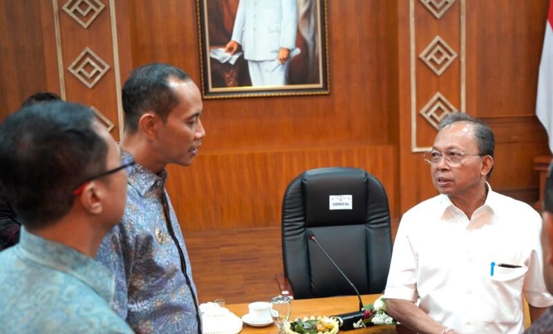 Hadiri Rakor Program Strategis Daerah, Wabup Tjok Surya: Klungkung Komit Selaraskan Pembangunan dengan Pemprov Bali