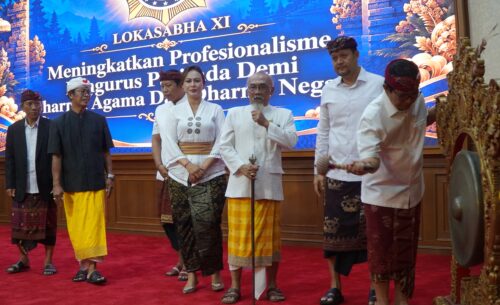 Buka Lokasabha Xi, Bupati Ingatkan Phdi Badung Menjaga Persatuan Dan Solidaritas Umat