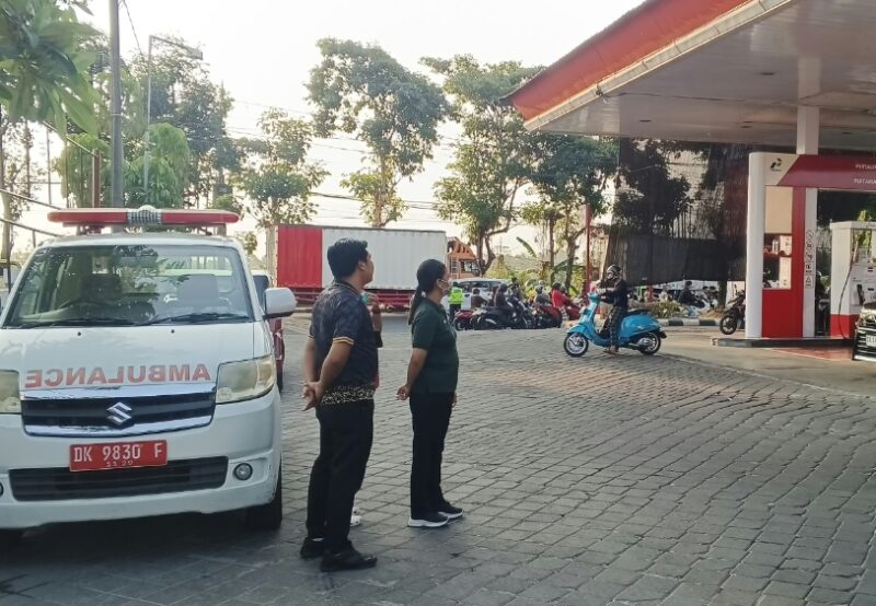 Bupati Dan Wabup Badung Instruksikan Jajaran Pantau Antrean BBM