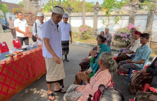 Bupati Kembang Pastikan Lansia Tercecer dari Bantuan Pusat Tetap Tertanggulangi